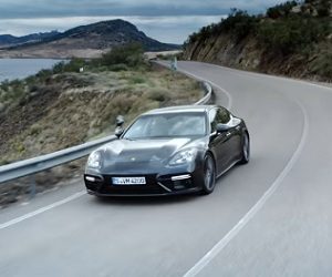 Porsche Panamera Commercial 2017